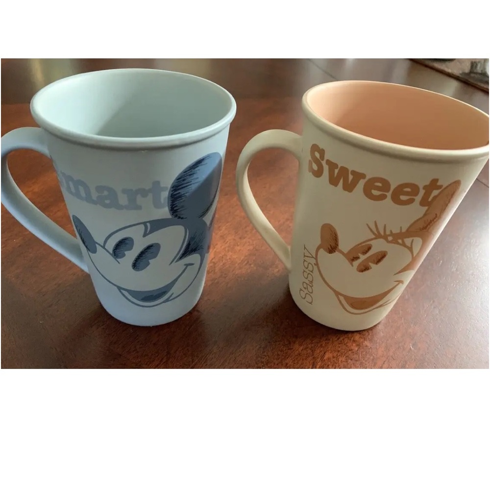 2 Walt Disney World Minnie & Mickey Mouse Coffee Mugs Adjectives Smart Sweet